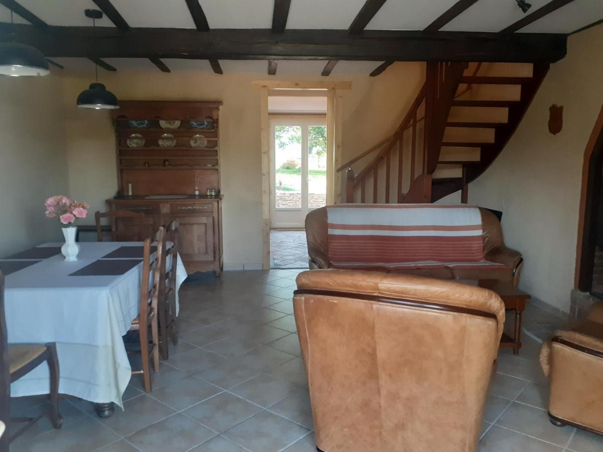 La Fenetre Villa Saint-Florent-des-Bois Buitenkant foto